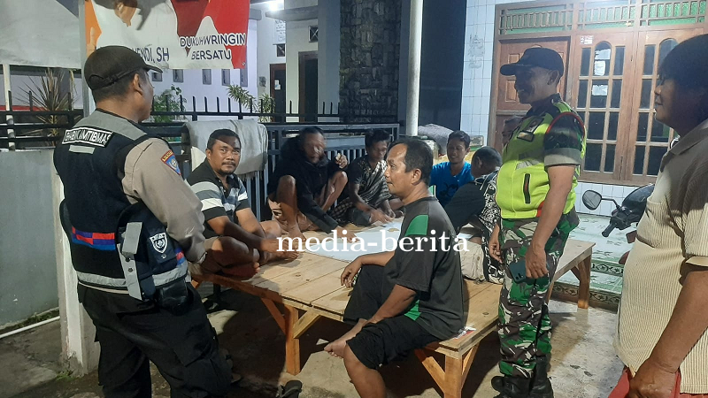 Cipta Kondisi, Babinsa dan Babinkamtibmas Laksanakan Patroli Wilayah